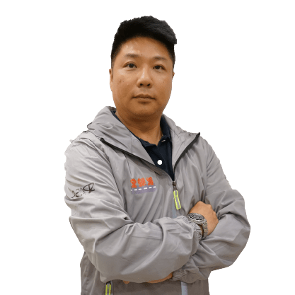 屈國偉